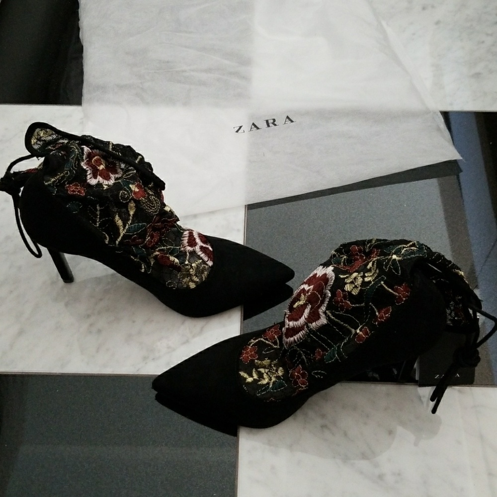 ZARA EMBROIDERED STOCKING-STYLE HIGH HEEL BOOTS - Picture 6 of 8